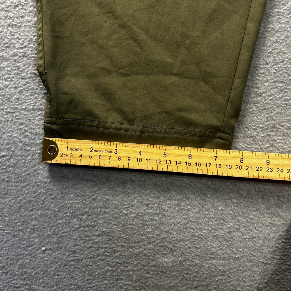 Old Navy Athletic Hiking Pants StretchTech Womens Large Olive Green Cropped - Picture 8 of 11
